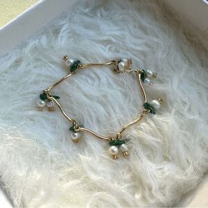 Bellflowers Gold Bracelet